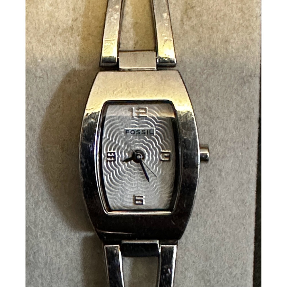 Fossil F2 Watch Womens OS Silver Tone Stainless Steel ES-9645 Bangle‎ Bracelet